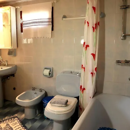 Stathis & Maria's Traditional House Дом отдыха Katokhorion (Lefkada)